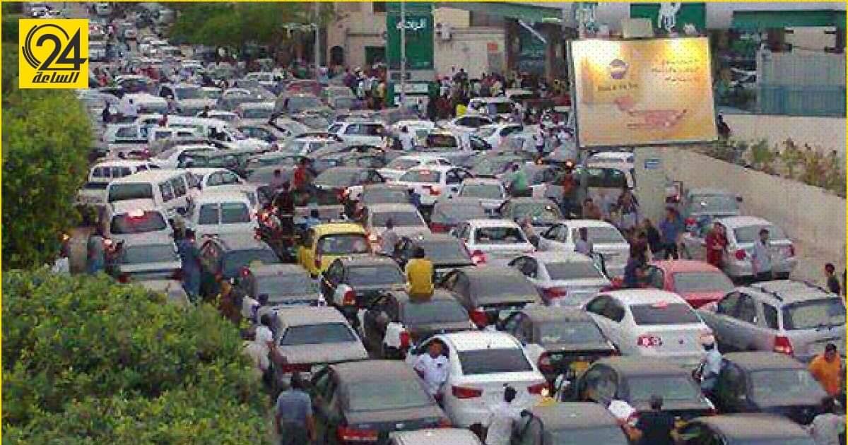 رغم نفي «البريقة للنفط».. شهود عيان: طوابير الوقود في طرابلس تصل إلى كيلو مترات